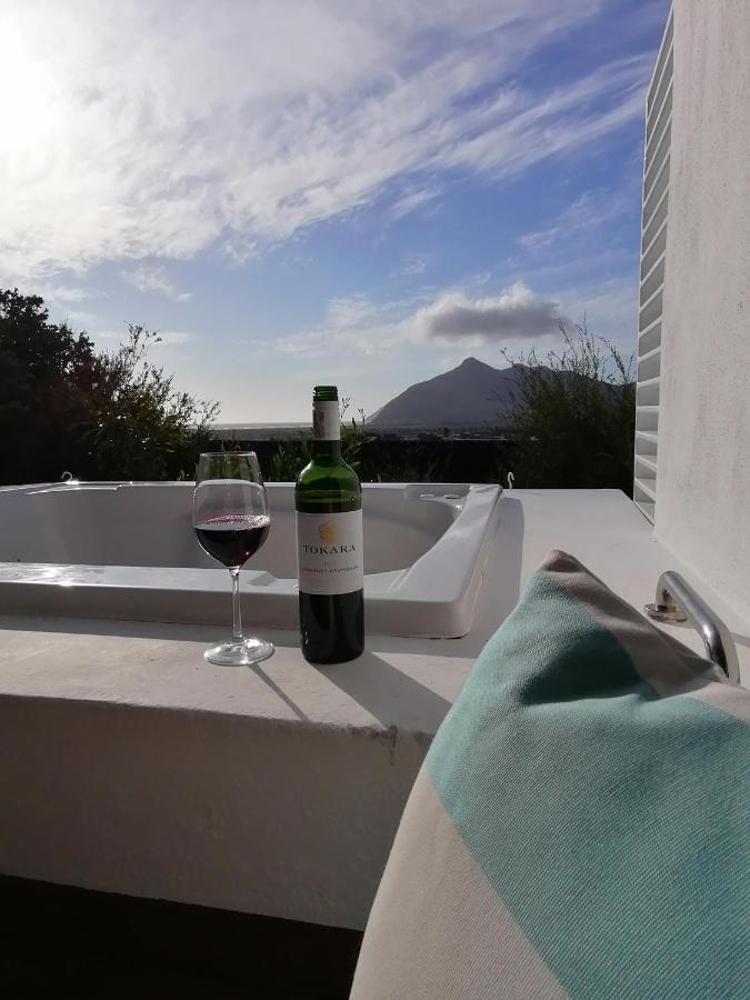 African Violet Guest Suites Noordhoek Exterior foto
